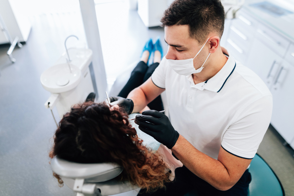 Tratamiento periodoncia en clínica de Avilés